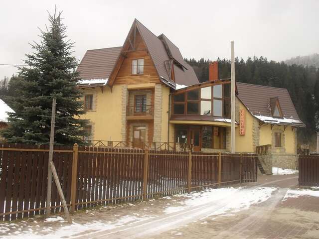 Апартаменты Cottage Zhelikhovskykh Татаров-13