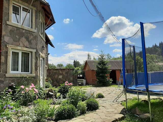 Апартаменты Cottage Zhelikhovskykh Татаров-9